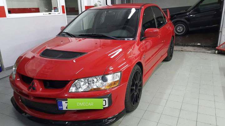 Mitsubishi EVO 8 μετά τη βαφή, μπροστινή όψη